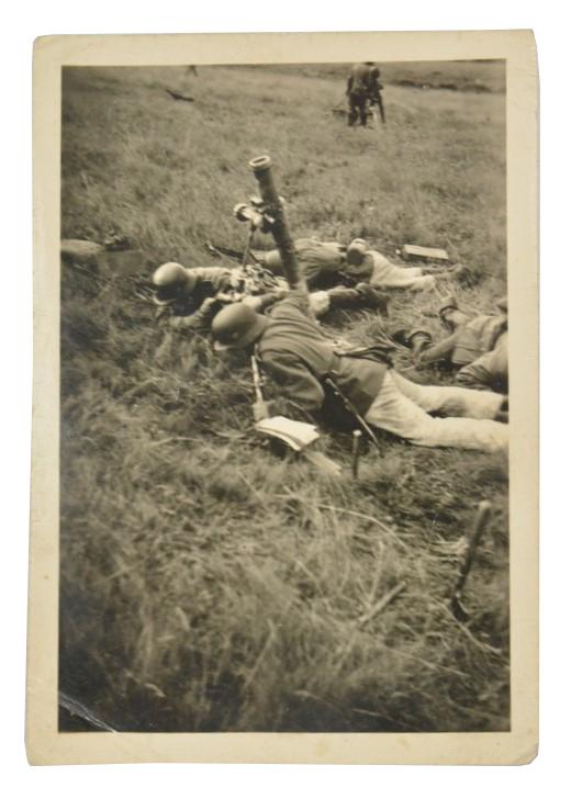 German WH Mortar Crew Picture