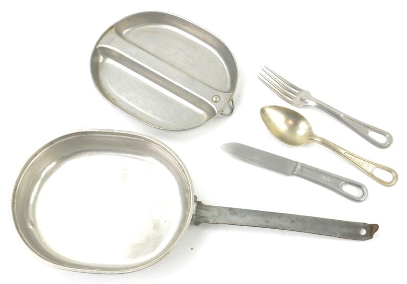 US WW2 Messtin with Fork, Knife & Spoon