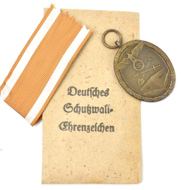 German WH Westwall Medal with pouch