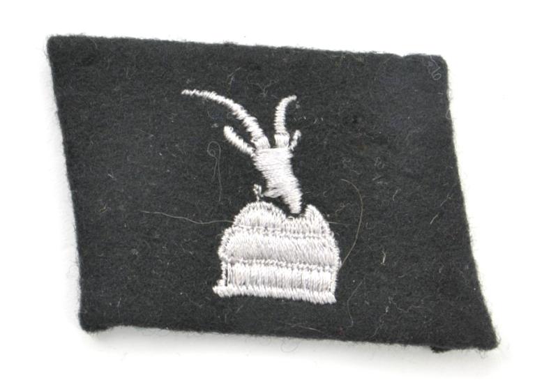 German Waffen-SS Collar Tab ''21.Waffen-Gebirgs-Division der SS (or 'Albanische Nr.1')