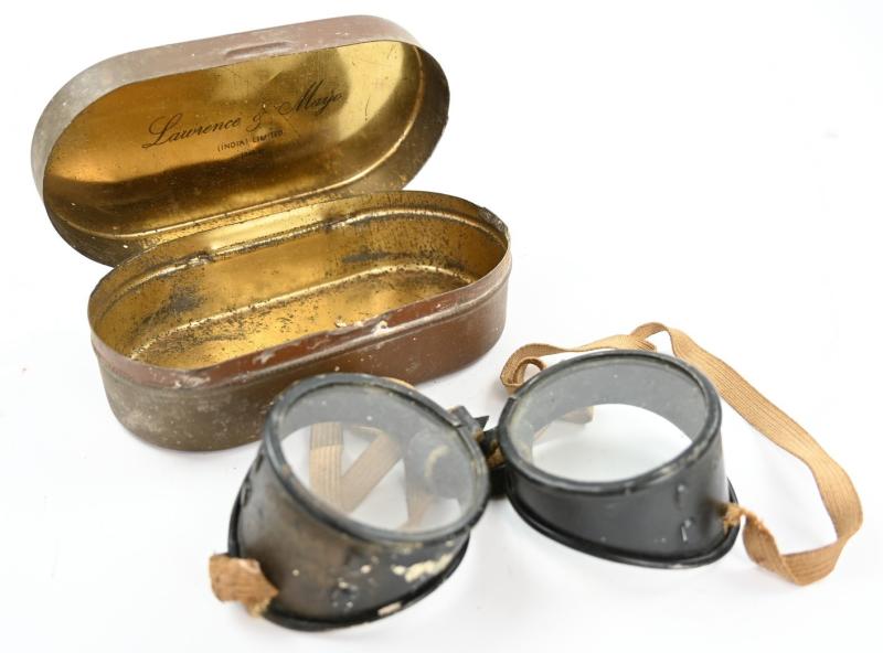 British WW2 Dust Goggles in Case