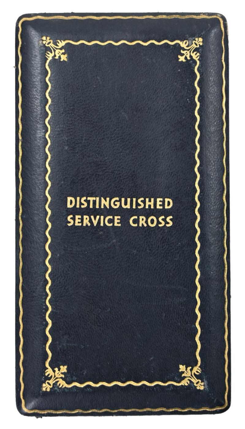 US WW2 Distinguished Service Cross in Case
