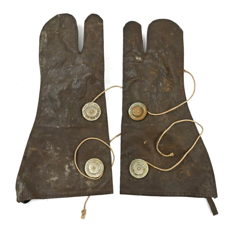 British WW2 Anti-Gas gloves