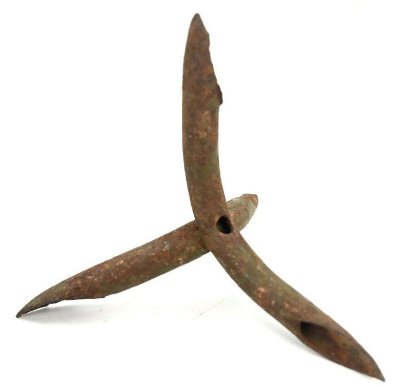 Dutch WW2 Caltrop 'Kraaienpoot'