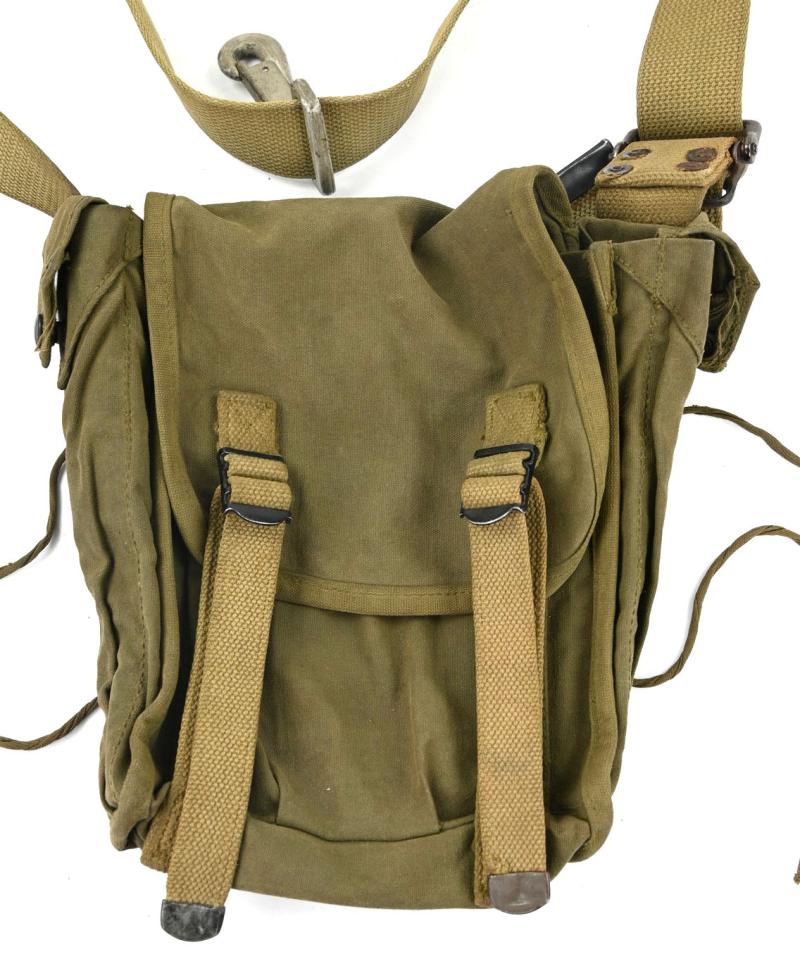 T311. 1956 DATED AIRBORNE DEMOLITION BAG - B & B Militaria