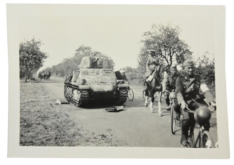 German WH Picture 'French Somma S35 Tank'