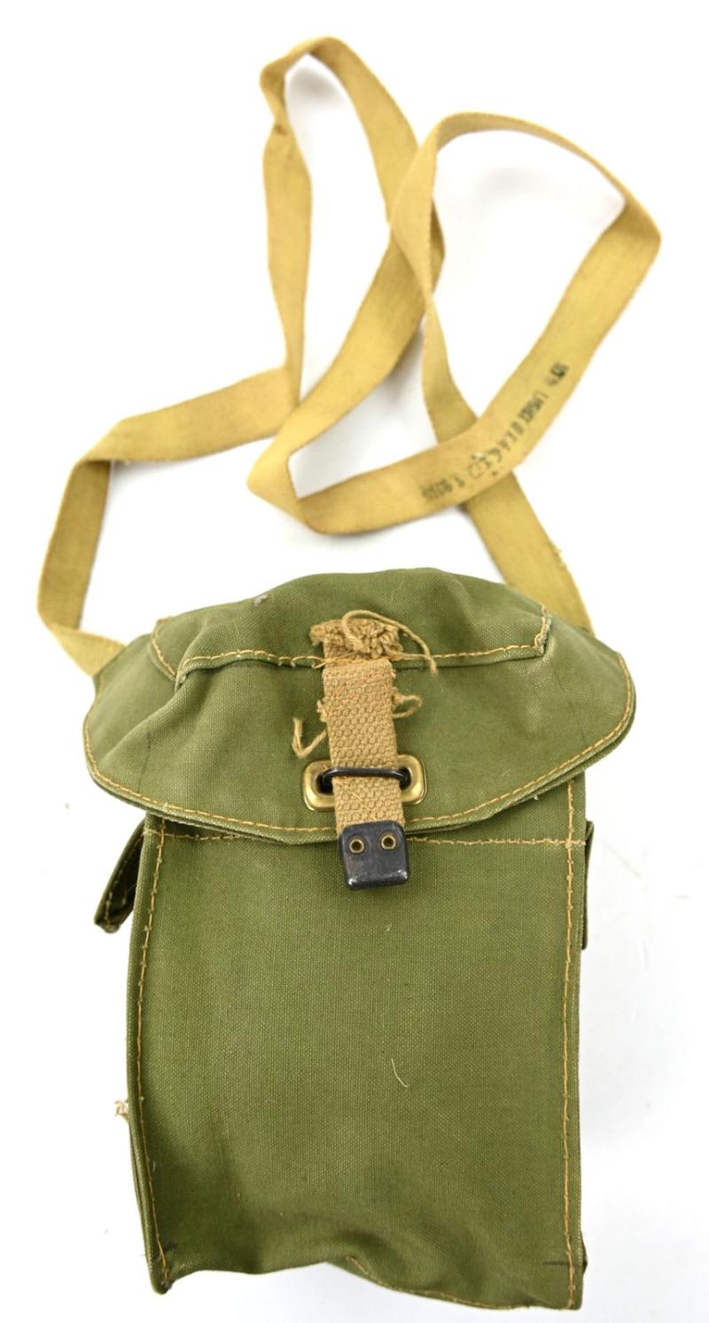 British WW2 Leight Weight Gasmask Pouch