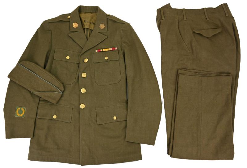 US WW2 Service Uniform