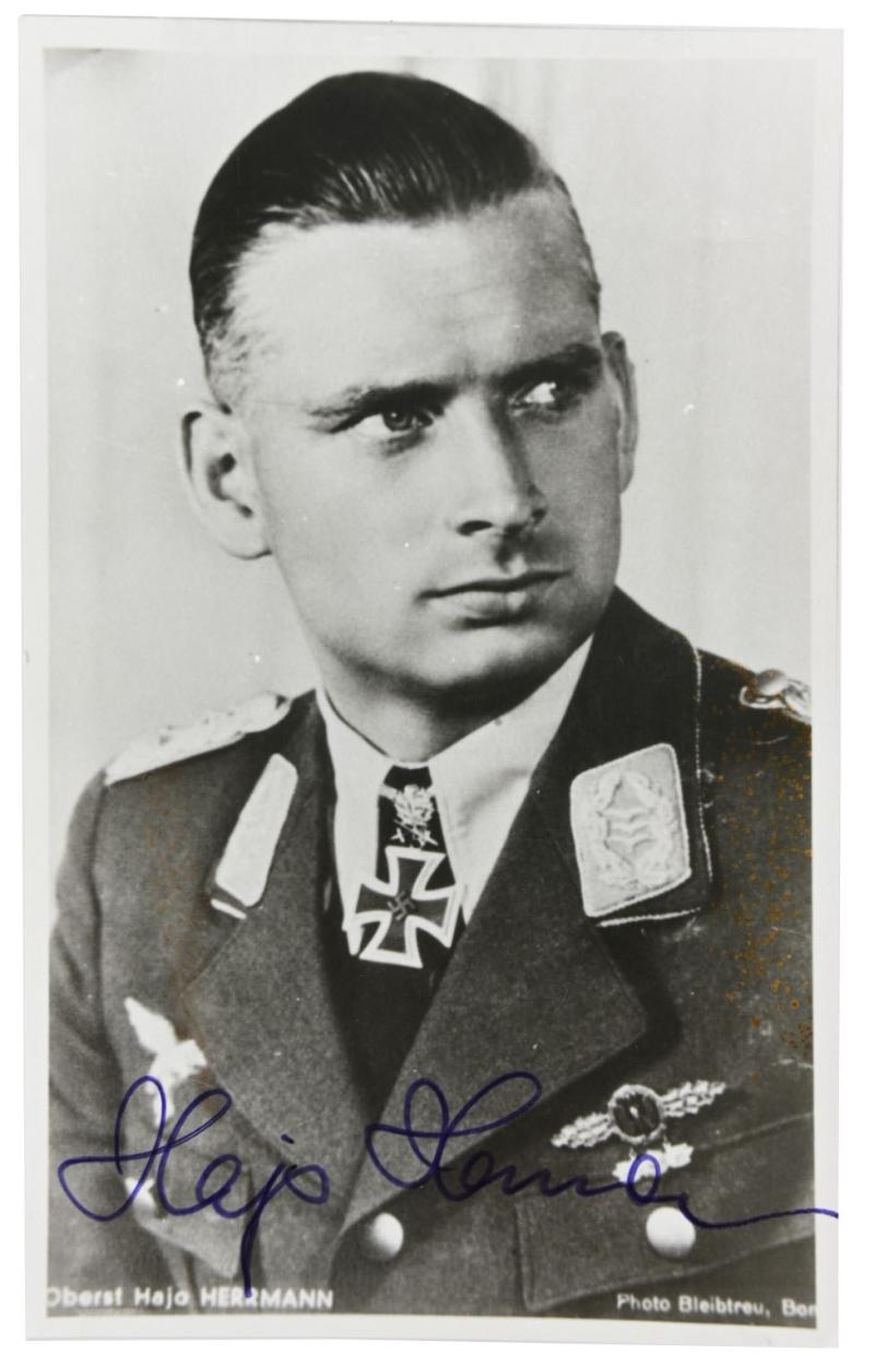 Signature of Luftwaffe KC-OLC&S Recipient 'Hajo Hermann'