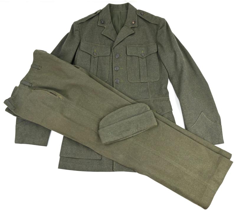 USMC WW2 Uniform Set