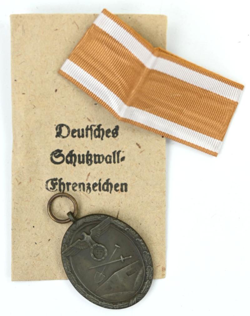 German WH Westwall Medal with pouch