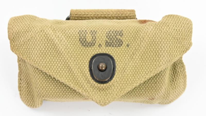 US WW2 M-1942 First Aid Pouch with First Aid Kit