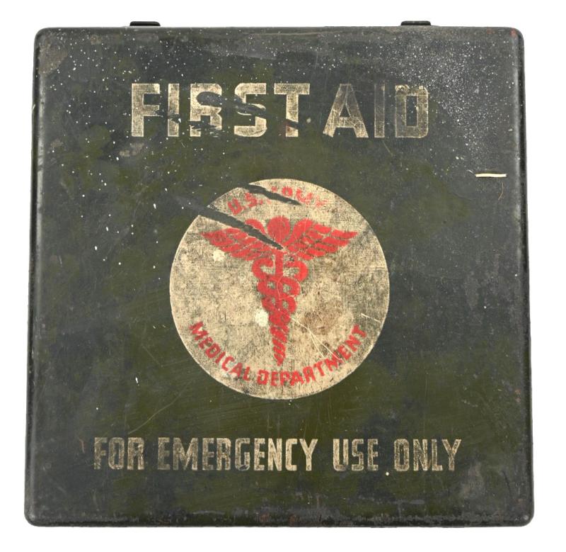 WorldWarCollectibles | US WW2 Vehicle First Aid Box