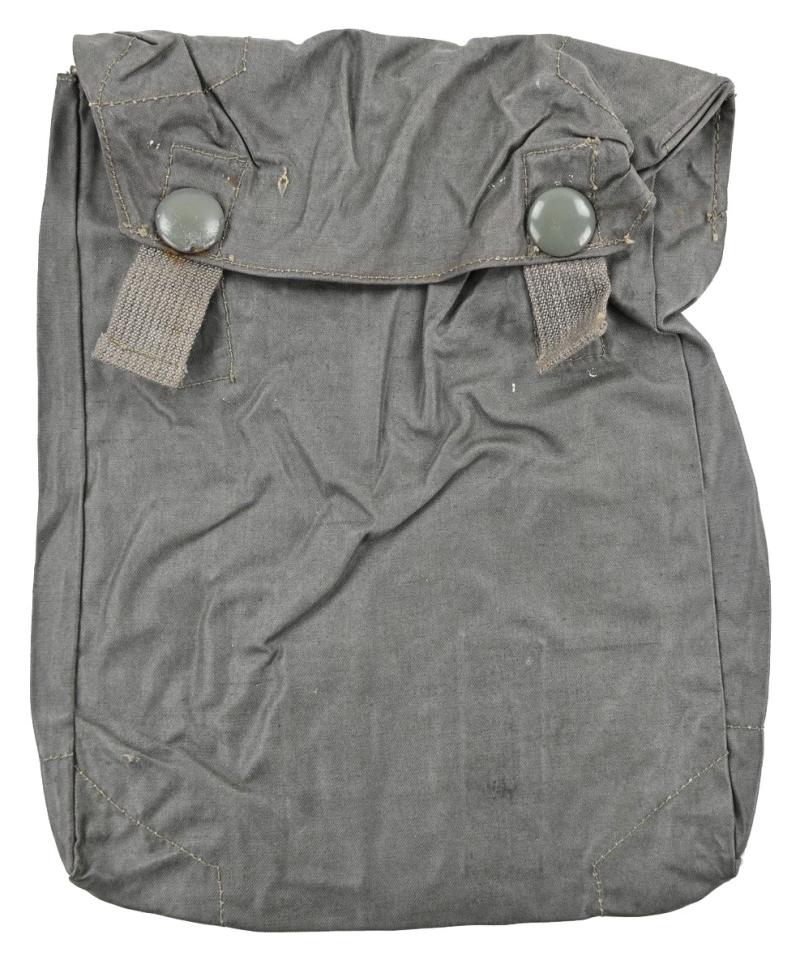 German WH M31 Gascape Pouch