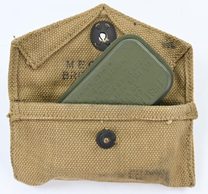 WorldWarCollectibles | US WW2 M-1942 BM First Aid Pouch with First Aid Kit