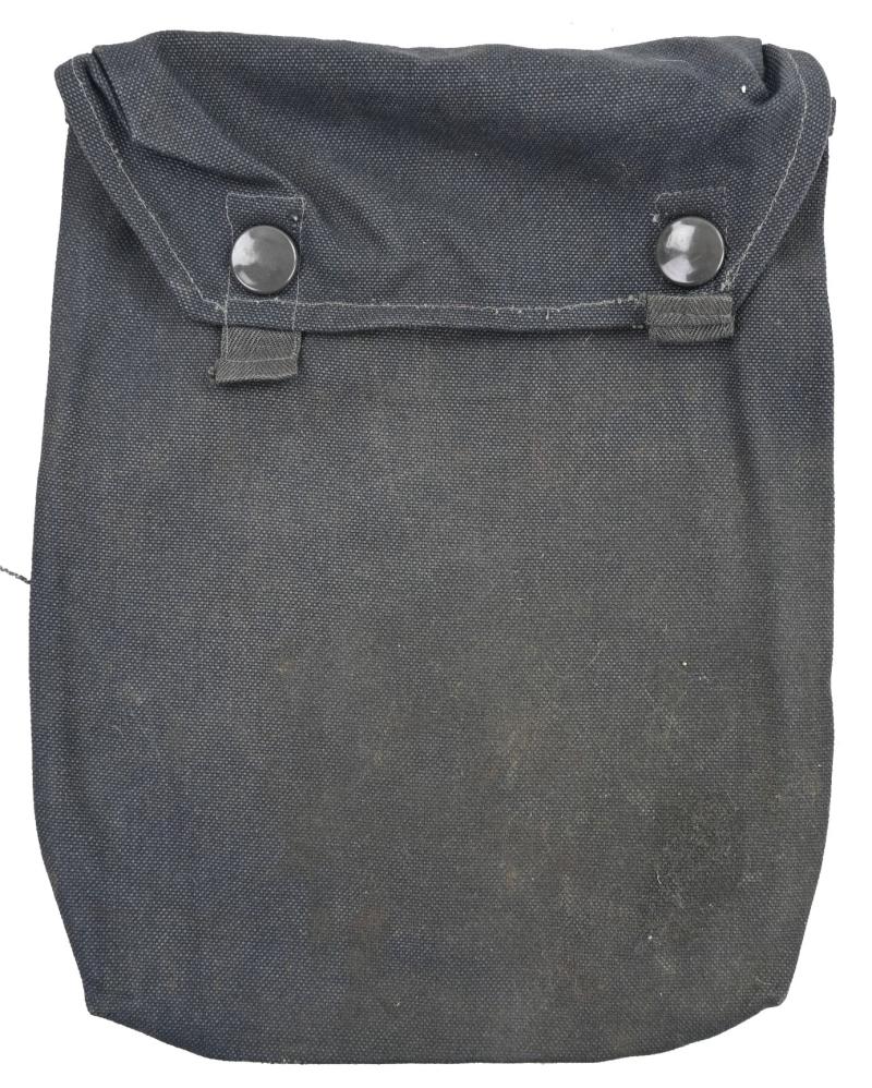 German WH M31 Gascape Pouch