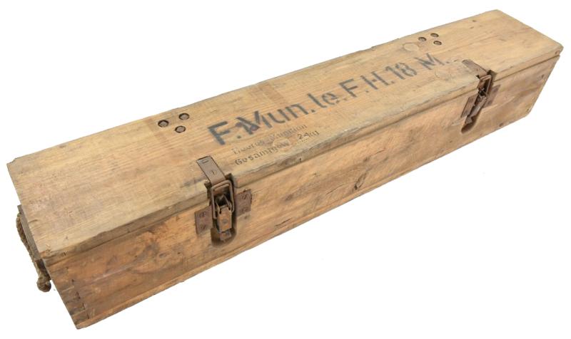 German WH Arillery Ammunition Box 'Le FH 18'