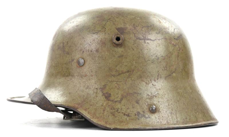 German WW1 M16 Combat Helmet