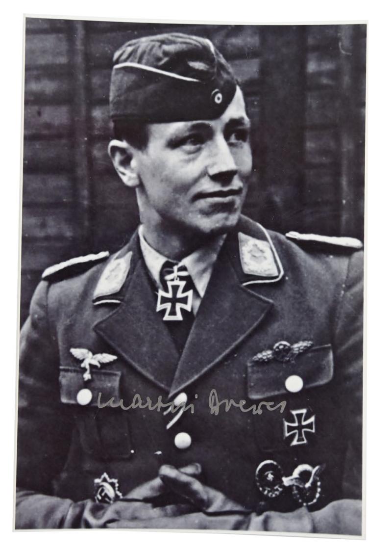 Signature of Luftwaffe KC Recipient 'Martin Drewes'