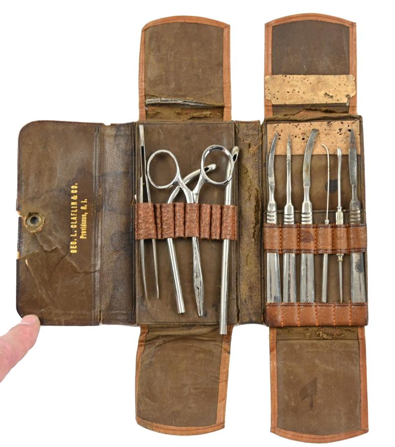 US WW2 Medical Surgery  Instrument Set