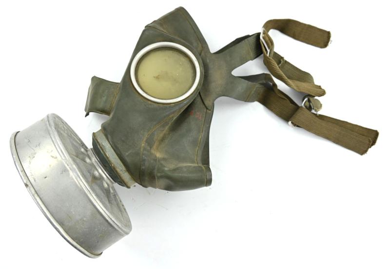 German LS M40 Civil Gasmask with Filter