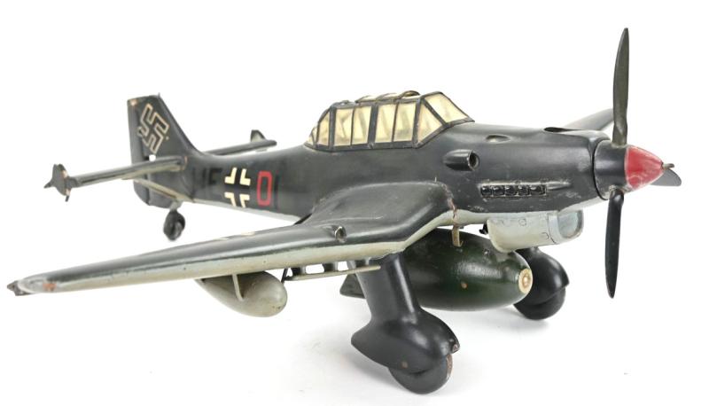 German LW 'Stuka' Scale Model