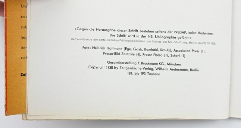 German Book Adolf Hitler 'Hitler Befreit Sudetenland'