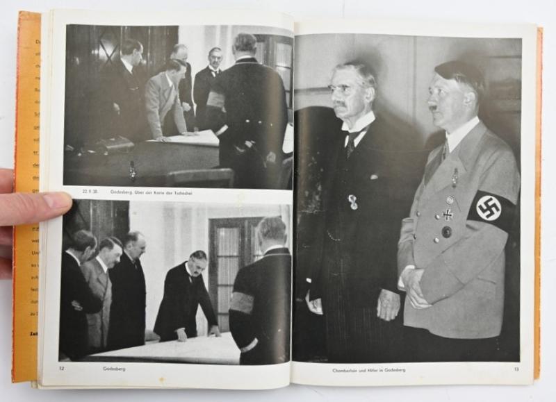 German Book Adolf Hitler 'Hitler Befreit Sudetenland'
