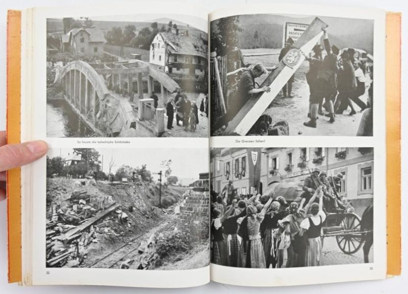 German Book Adolf Hitler 'Hitler Befreit Sudetenland'