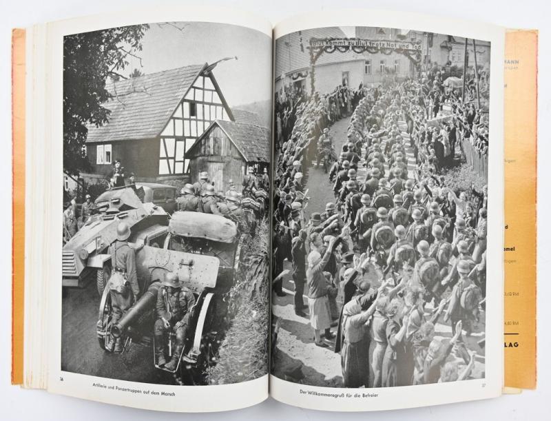 German Book Adolf Hitler 'Hitler Befreit Sudetenland'