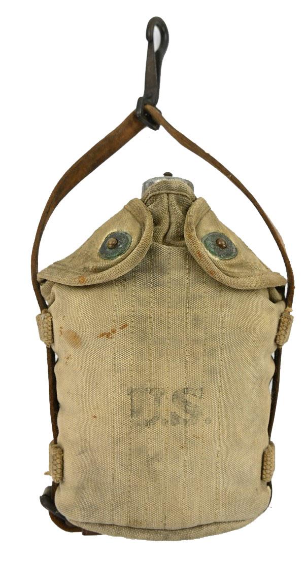 US WW1 M-1917 Cavarly Canteen with Carrying Hook