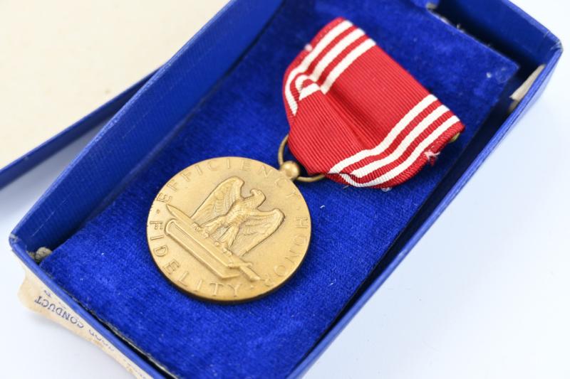 US WW2 Named Good Conduct Medal in Box