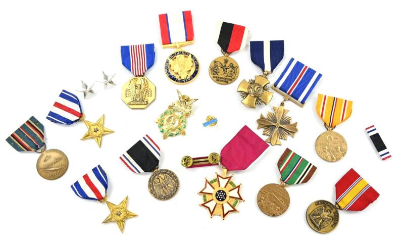 US Post-WW2 Set of Medals