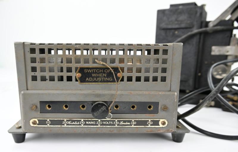 British WW2 Filmprojector in Case