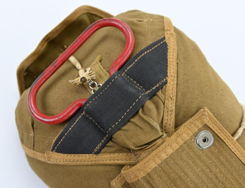 US WW2 Paratrooper Grip-Type Chestpack
