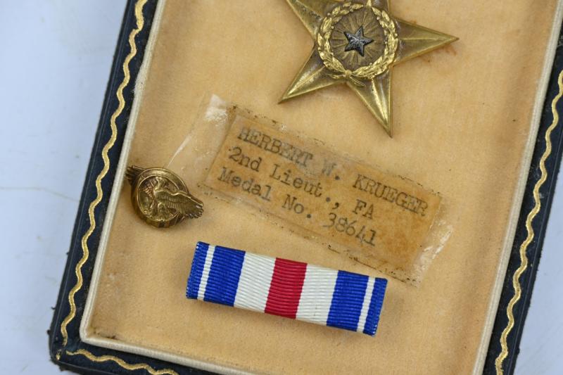 US WW2 Award grouping 'Lt. Herbert W.Krueger' 69th Armored Field Artillery Battalion
