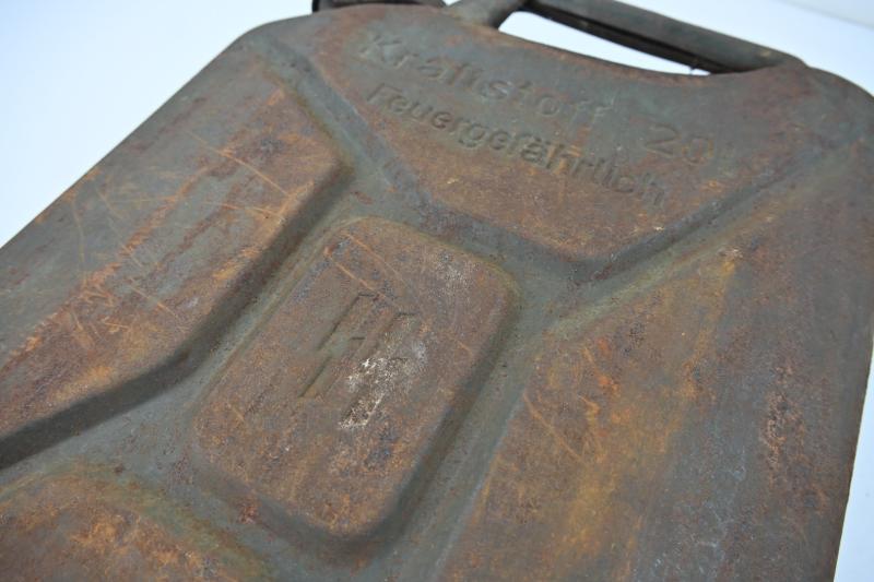 German Waffen-SS Jerrycan 20L