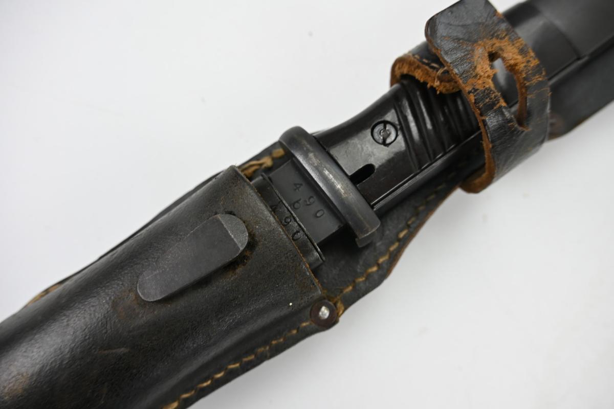 German WH K98 Mauser Bayonet with Frog '43cul'