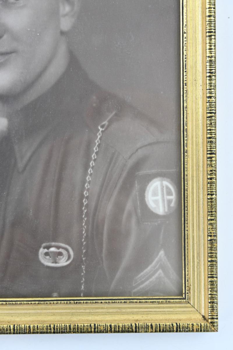 US WW2 82nd Airborne Division Paratrooper Portrait Picture in Frame