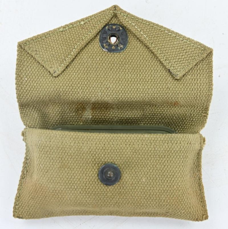 US WW2 M-1924 First Aid Pouch with First Aid Kit
