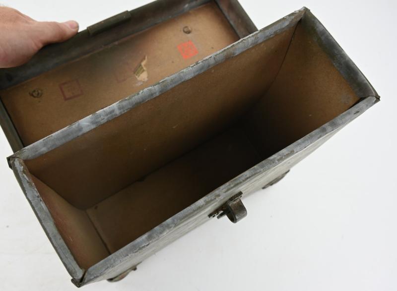 US WW2 Signal Corps ICC-32A Film Reel Case