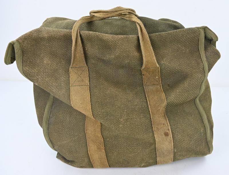 German LW FSJ RZ-20 Harnass & Parachute in Carrying Bag