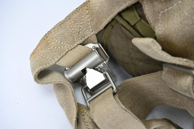 German LW FSJ RZ-20 Harnass & Parachute in Carrying Bag