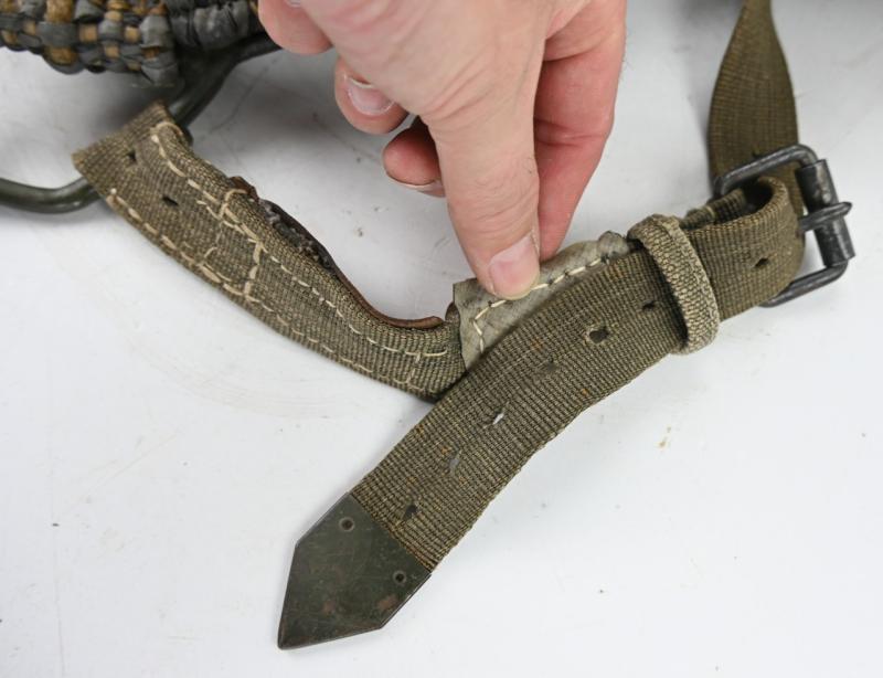 German WH Tragegestell 43 with Ersatz Straps