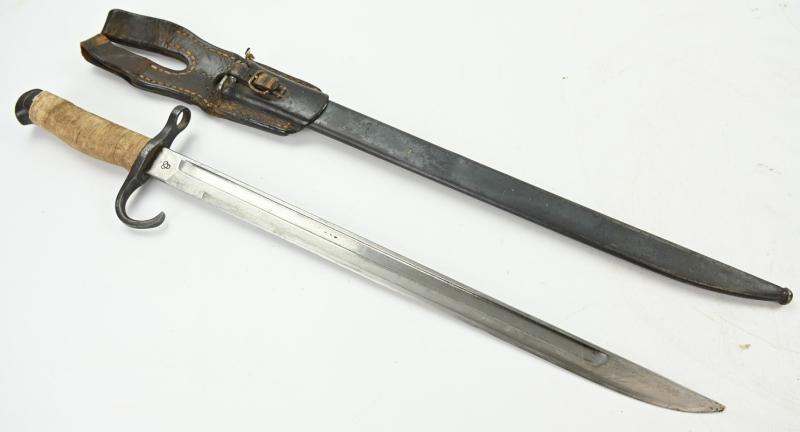 Japanese WW2 Arisaka Type 30 Bayonet with Frog
