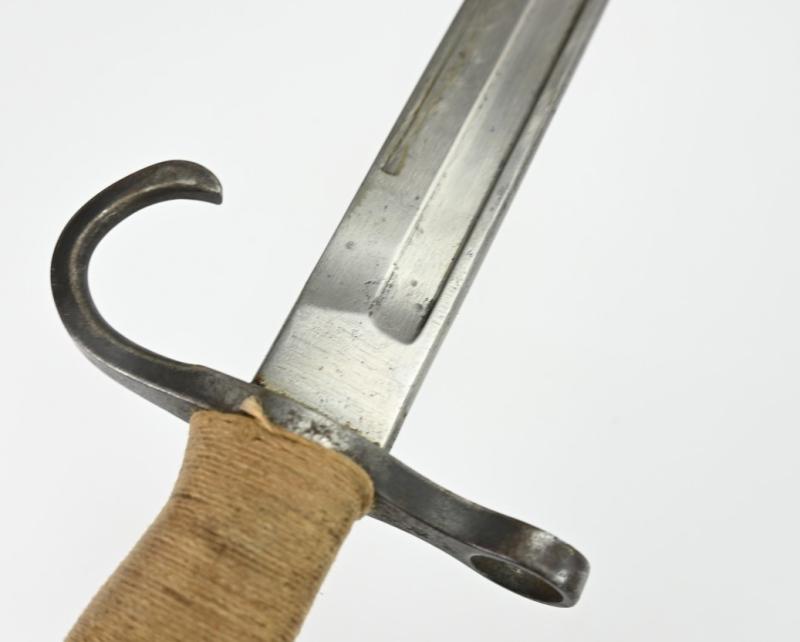 Japanese WW2 Arisaka Type 30 Bayonet with Frog