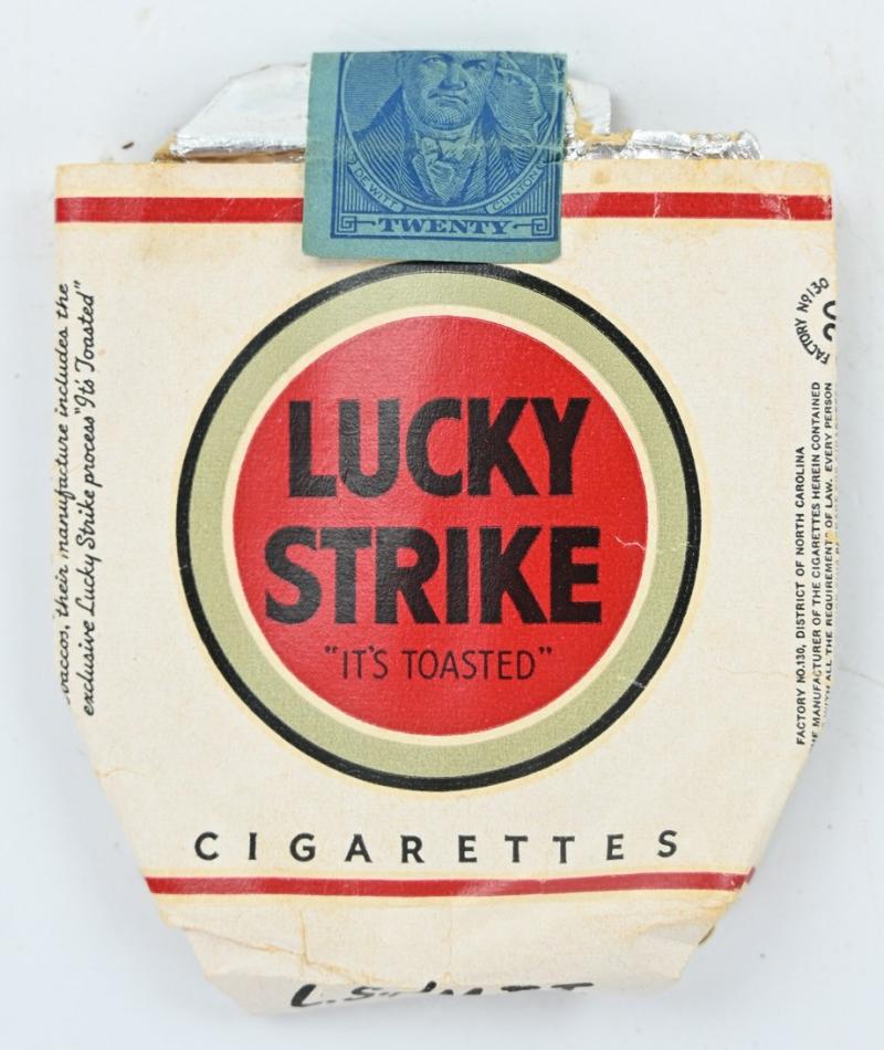 US WW2 Package of Lucky Strike Cigarets