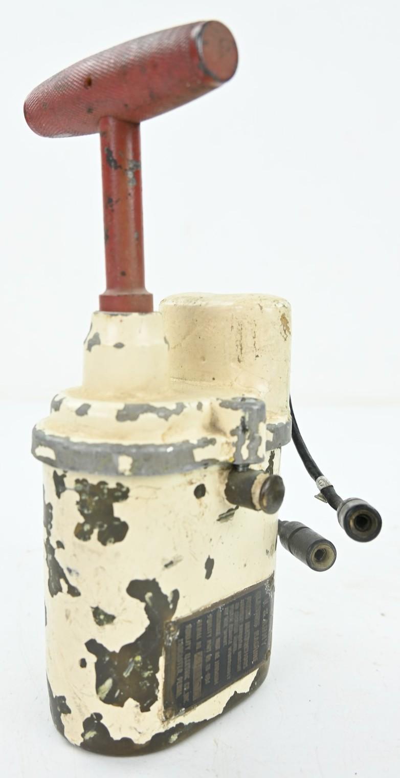 US WW2 “10 Cap” Blasting Machine For Manual Firing of Tank Main Gun