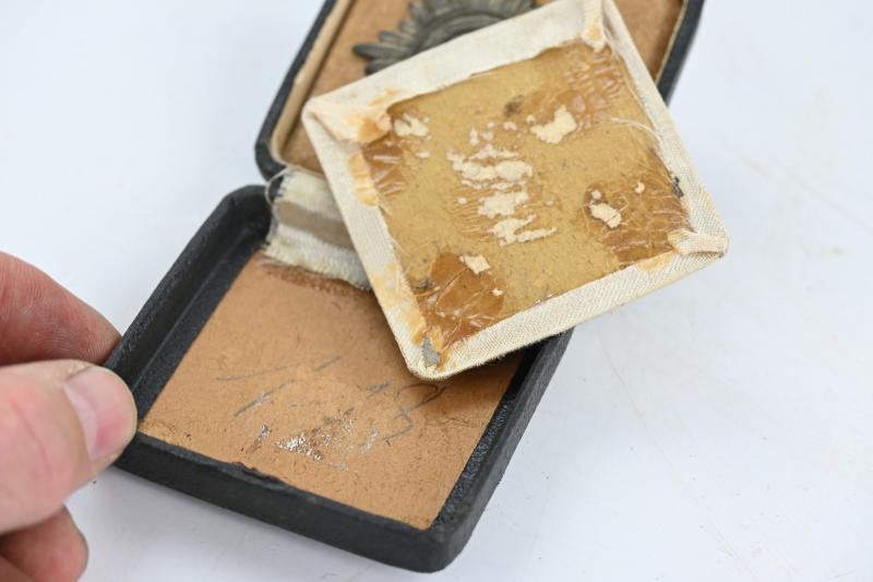 German Cased Ostvölker 1th class Cross with swords in Gold