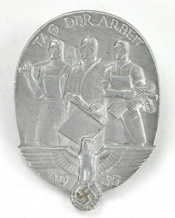 German WW2 Tag der Arbeit badge 1935